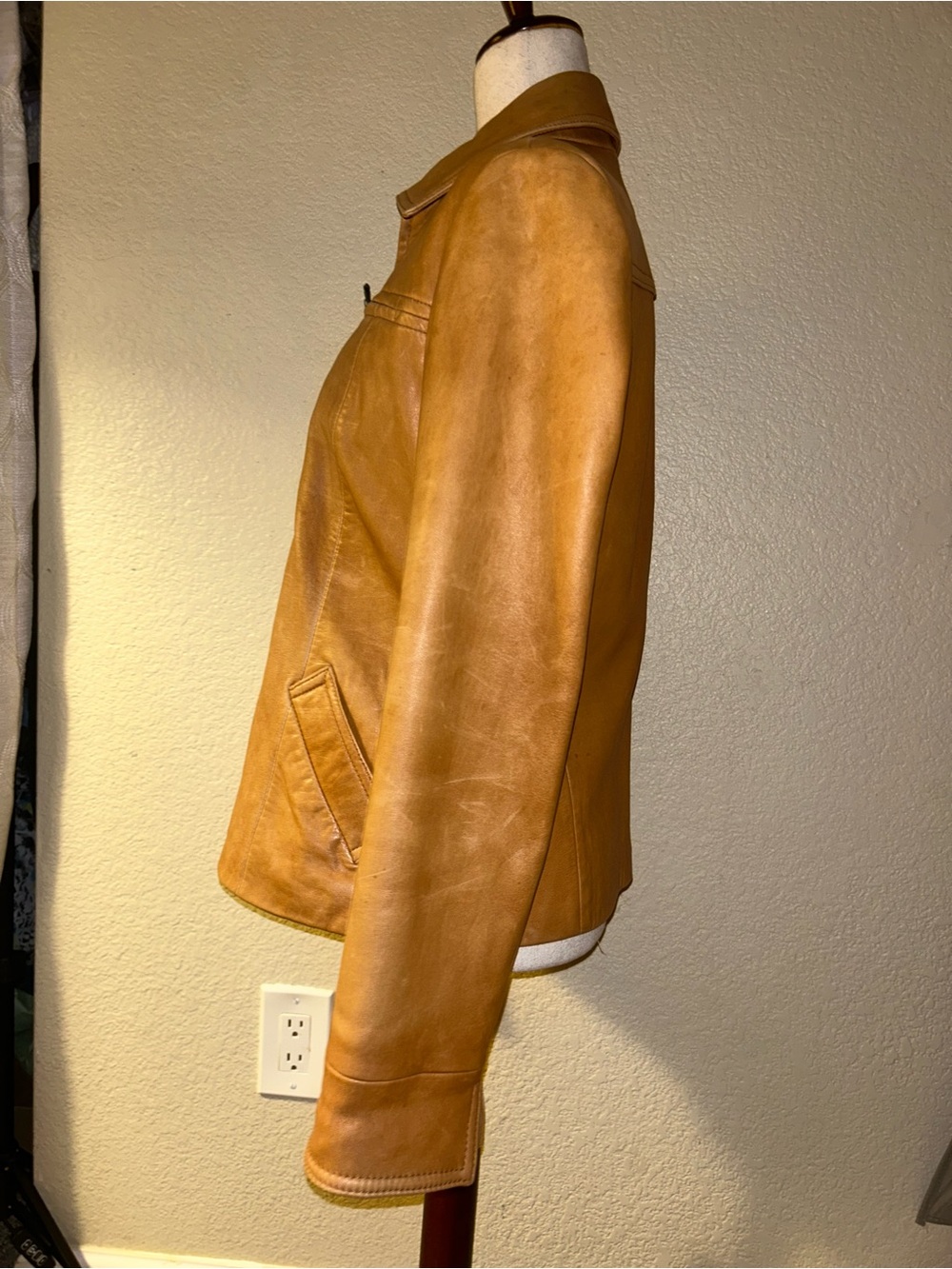 Vintage J Crew Tan Lamb Leather Jacket Size Medium - Picture 5 of 8
